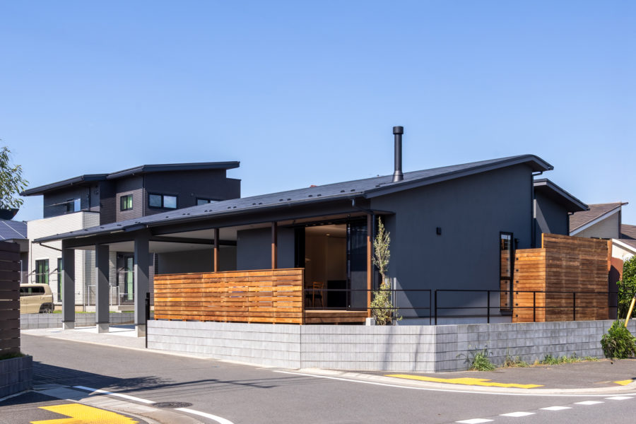 薪火とサウナのモダンハウス