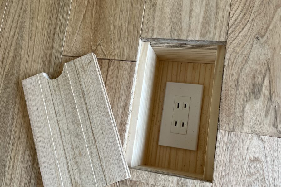 住まいの小噺【床コンセント】