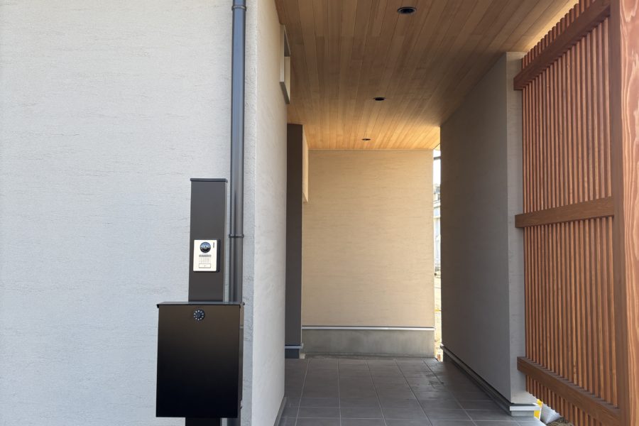 満員御礼のガレージハウス