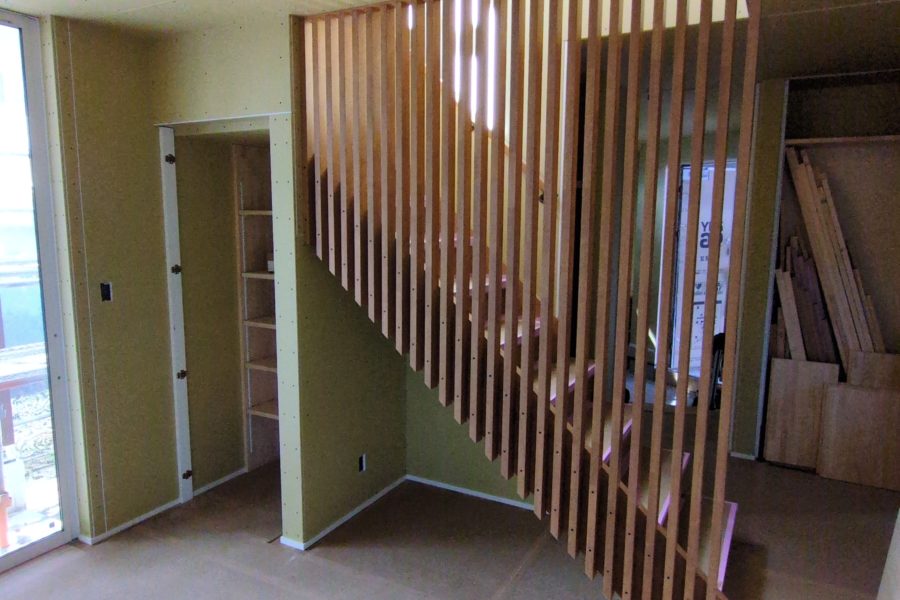 板張り、格子造作