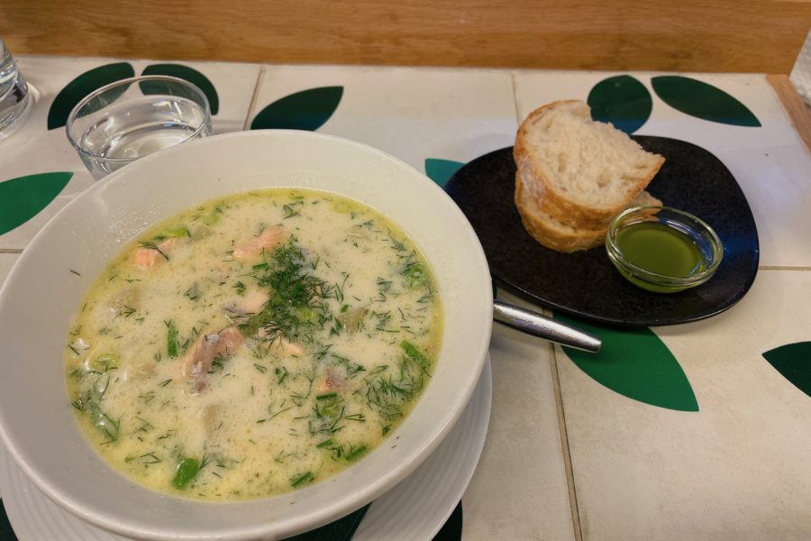 カーテンは閉めない。